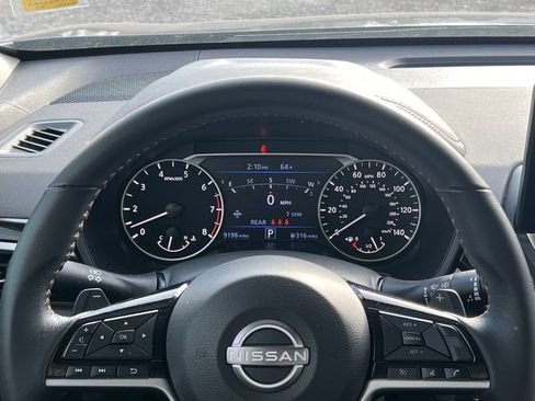 Used 2024 Nissan Altima 2.5 SR w/ SR Premium Package image 22