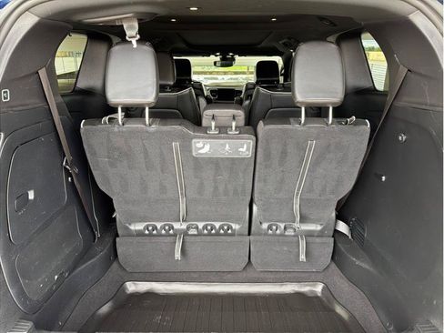 Used 2020 Chrysler Pacifica Limited w/ Advanced Safetytec Group FWD image 13