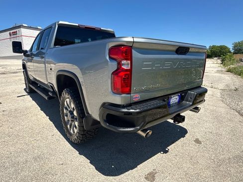 Used 2024 Chevrolet Silverado 2500 Custom w/ Custom Convenience Package AWD/4WD image 7
