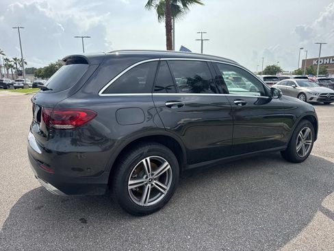 Used 2021 Mercedes-Benz GLC 300 image 5