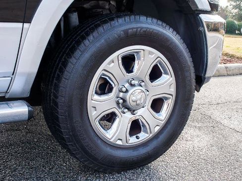 Used 2018 RAM 2500 Laramie image 8