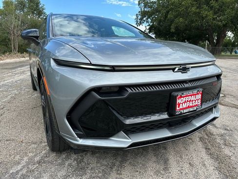 New 2025 Chevrolet Equinox EV RS w/ Convenience Package II image 19
