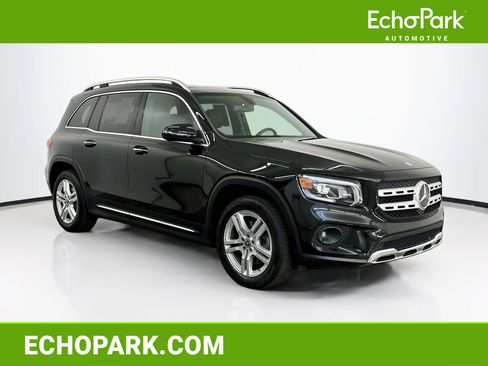 Used 2022 Mercedes-Benz GLB 250 4MATIC w/ Premium Package Lite image 1