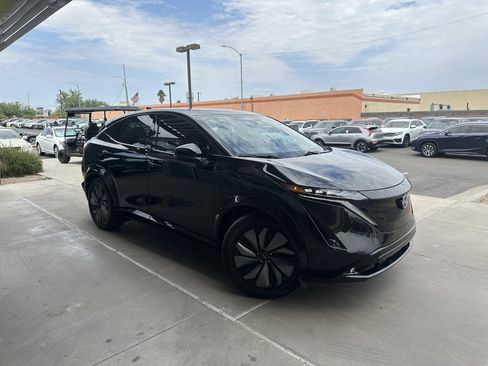 Used 2023 Nissan Ariya image 5