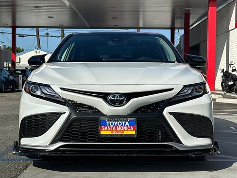 Used 2022 Toyota Camry XSE w/ Carpet Mat Package (TMS) FWD image 9