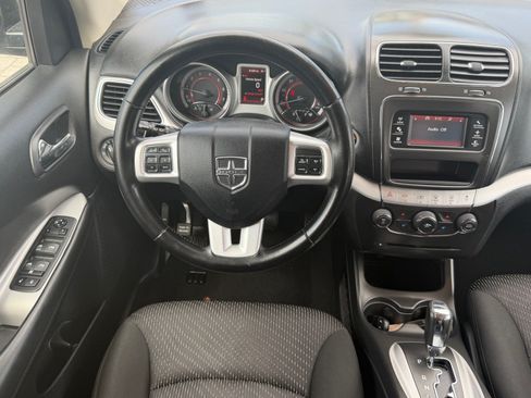 Used 2020 Dodge Journey SE w/ SE Popular Equipment Group FWD image 26