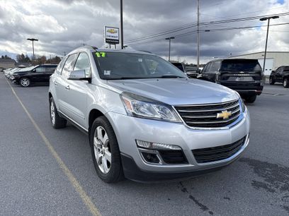 Used 2017 Chevrolet Traverse LT w/ Style and Technology Package
