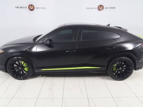 Used 2022 Lamborghini Urus image 41