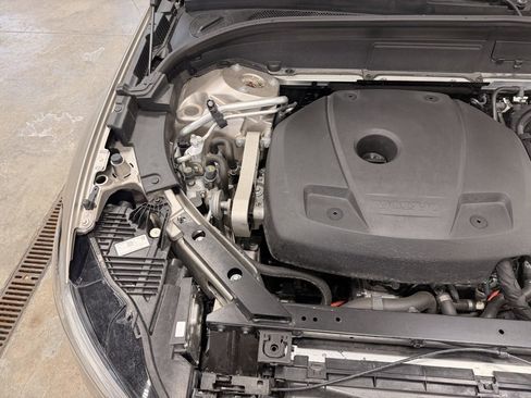 Used 2024 Volvo XC60 T8 Ultimate image 42