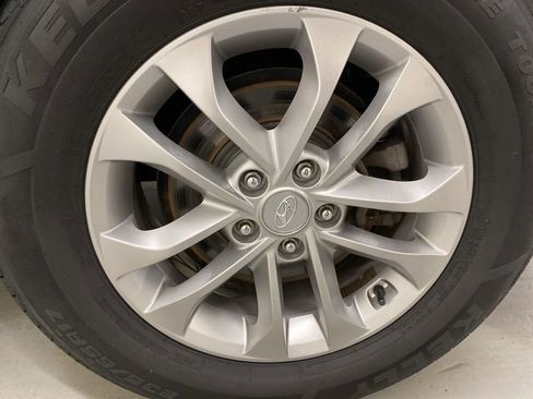 Used 2019 Hyundai Santa Fe SE image 26