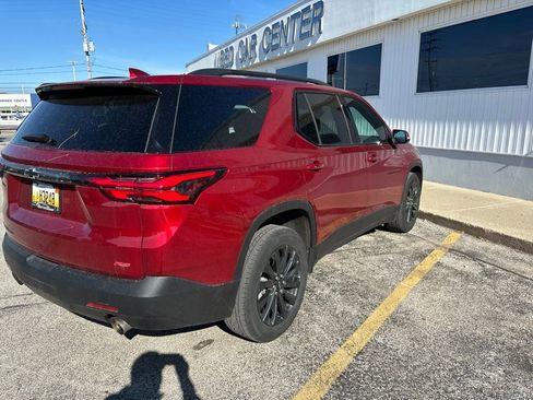 Used 2023 Chevrolet Traverse RS AWD/4WD image 3