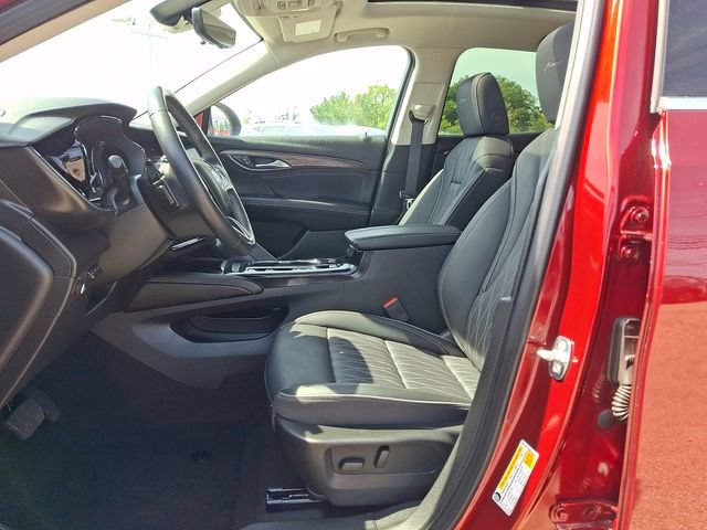 Used 2023 Buick Envision Avenir AWD/4WD image 15