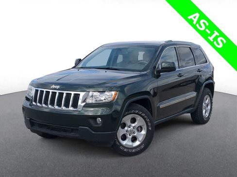 Used 2011 Jeep Grand Cherokee Laredo image 1