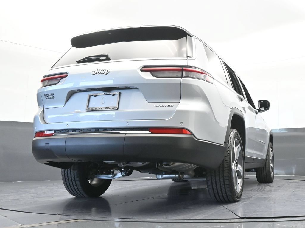 Used 2025 Jeep Grand Cherokee L Limited RWD image 61