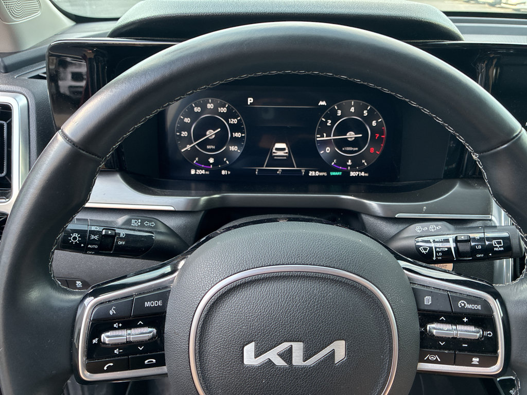 Used 2023 Kia Sorento SX AWD/4WD image 19