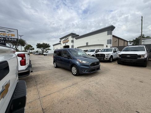 Used 2022 Ford Transit Connect XLT FWD image 42
