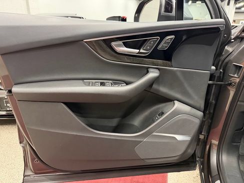 Used 2018 Audi Q7 3.0T Prestige AWD/4WD image 20