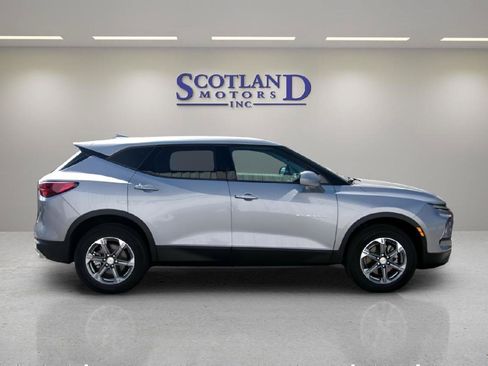 Used 2025 Chevrolet Blazer LT AWD/4WD image 5