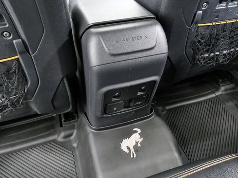Used 2022 Ford Bronco Badlands AWD/4WD image 19