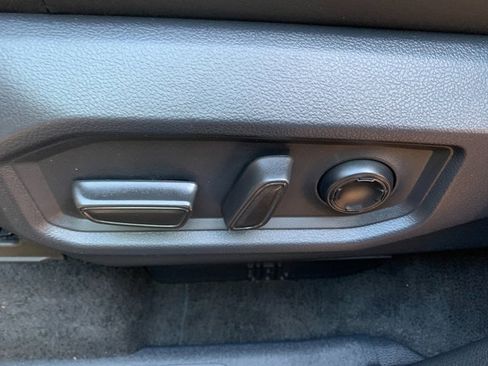 Used 2024 Toyota Tundra Platinum AWD/4WD image 25