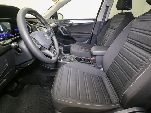 Certified 2024 Volkswagen Tiguan S image 44
