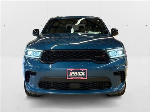 Used 2024 Dodge Durango GT image 2