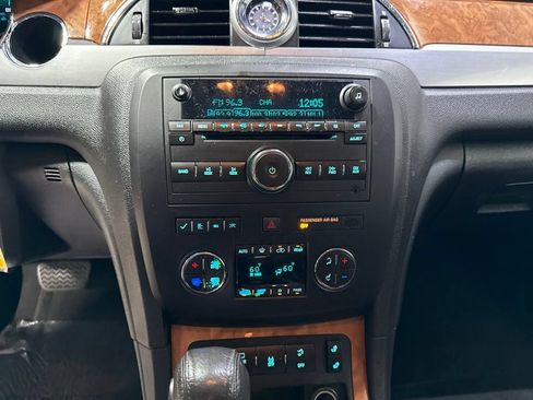 Used 2012 Buick Enclave Leather FWD image 15