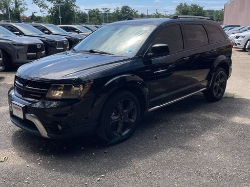 Used 2018 Dodge Journey Crossroad AWD/4WD image 2