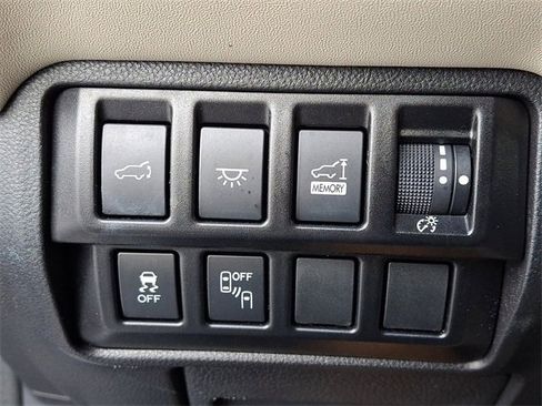 Used 2022 Subaru Ascent Touring w/ Popular Package #2A image 28