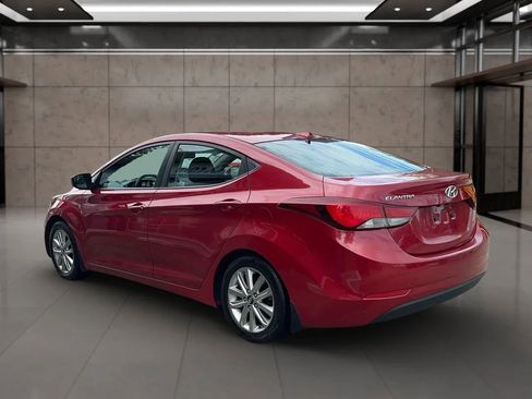 Used 2015 Hyundai Elantra SE w/ Option Group 02 FWD image 5