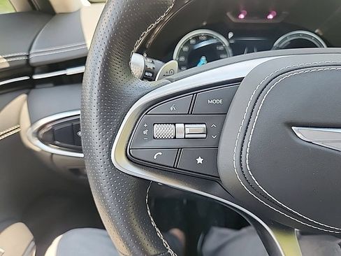 Used 2025 Genesis Electrified GV70 w/ Prestige Package AWD/4WD image 9