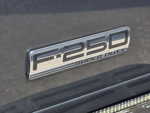 Used 2006 Ford F250 XL AWD/4WD image 37