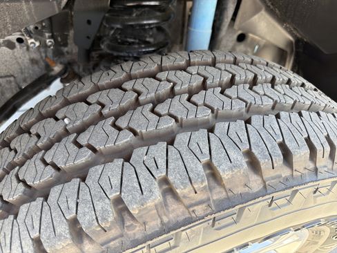 Used 2025 RAM 2500 Big Horn AWD/4WD image 11