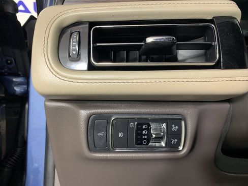 Used 2020 Lincoln Aviator Reserve image 15