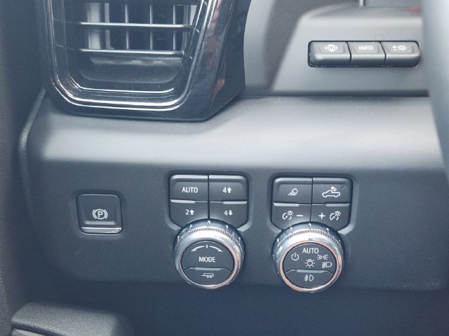 Used 2026 GMC Sierra 1500 AT4 w/ AT4 Premium Package AWD/4WD image 24