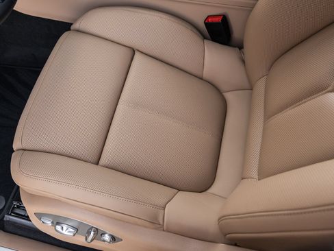 Certified 2026 Porsche Macan S AWD/4WD image 25