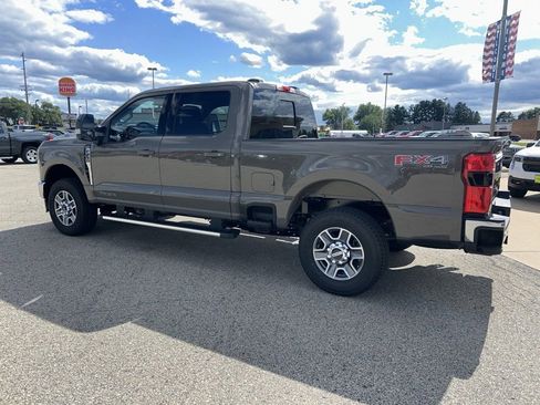 New 2026 Ford F250 Lariat w/ FX4 Off-Road Package image 7