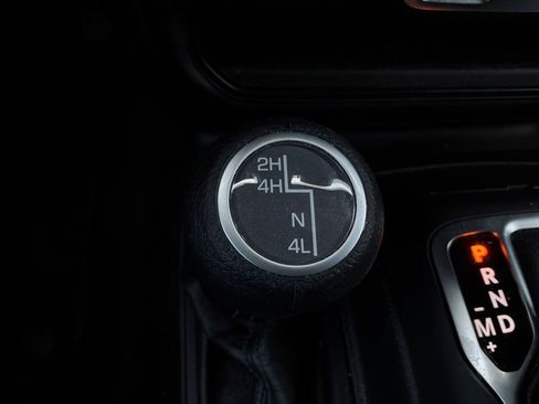 Used 2025 Jeep Wrangler Unlimited Sport AWD/4WD image 20
