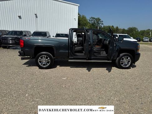 Used 2018 Chevrolet Silverado 2500 High Country w/ Duramax Plus Package AWD/4WD image 36