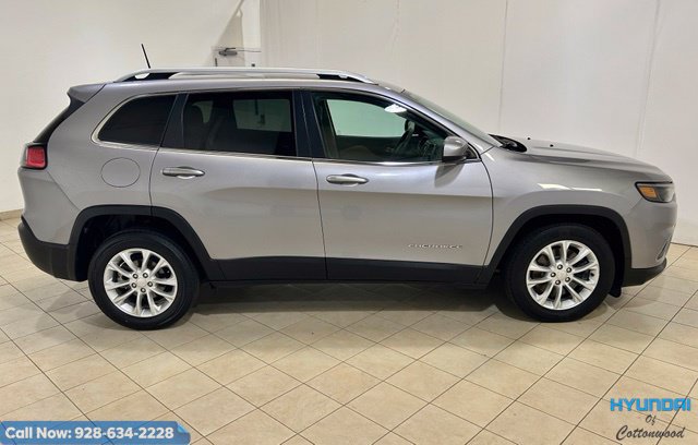 Used 2019 Jeep Cherokee Latitude w/ Popular Appearance Group FWD image 6