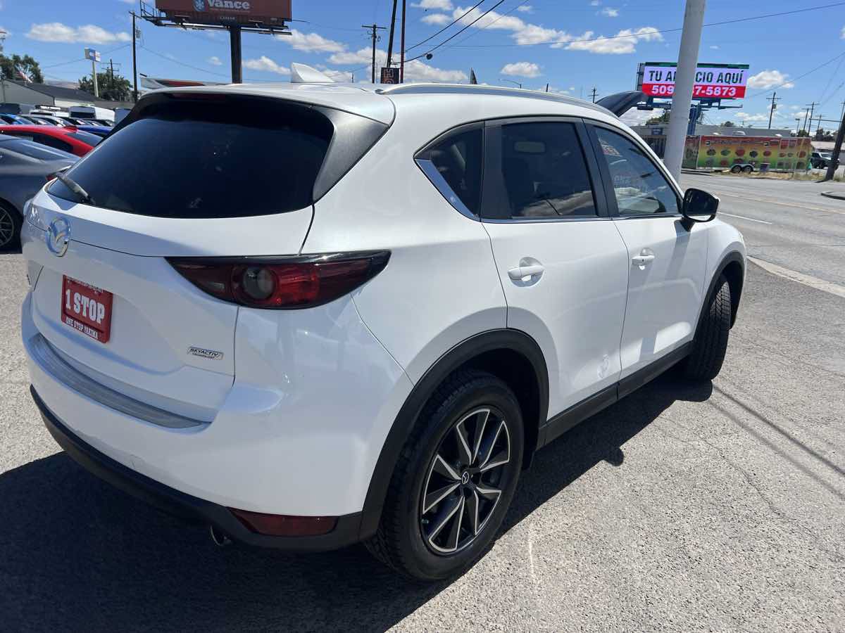 Used 2018 MAZDA CX-5 Touring w/ Preferred Equipment Package AWD/4WD image 5