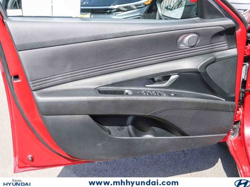 Certified 2024 Hyundai Elantra SEL w/ Convenience Package FWD image 21