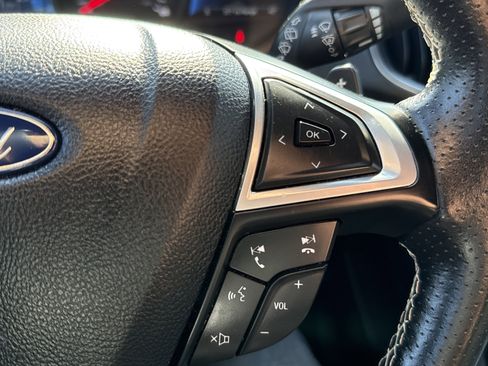 Used 2022 Ford Edge ST w/ Equipment Group 401A image 18