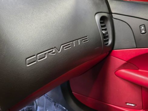 Used 2009 Chevrolet Corvette Z06 w/ Preferred Equipment Group RWD image 28