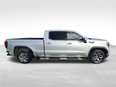 Used 2022 GMC Sierra 1500 SLT image 4