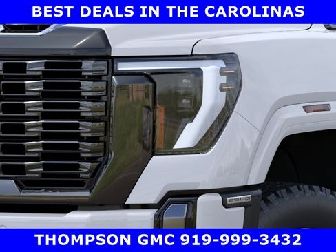 New 2026 GMC Sierra 2500 Denali Ultimate AWD/4WD image 13