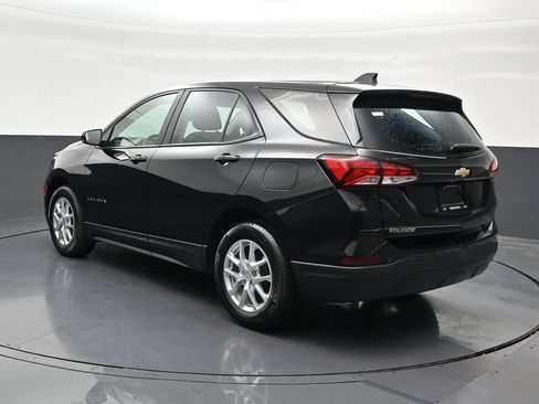 Used 2024 Chevrolet Equinox LS FWD image 3