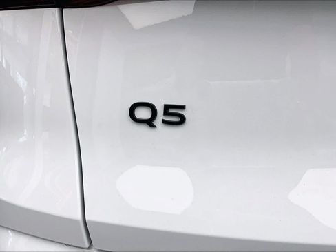 Certified 2025 Audi Q5 Premium Plus AWD/4WD image 33