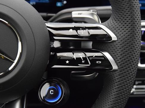 New 2026 Mercedes-Benz GLA 35 AMG 4MATIC image 25