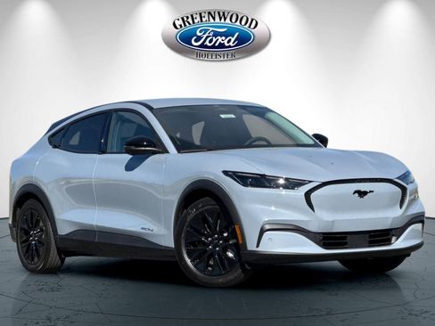 New 2026 Ford Mustang Mach-E Select w/ Comfort Package image 1